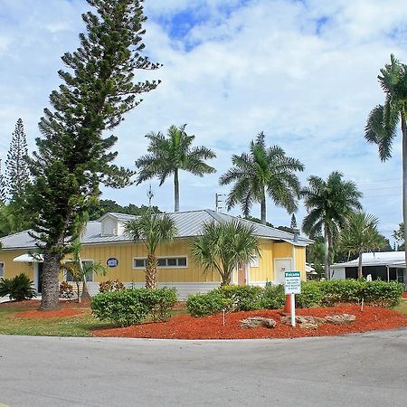 Fort Myers Beach Resort Two-Bedroom Park Model 4 Harlem Heights Exterior foto