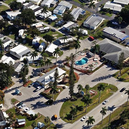 Fort Myers Beach Resort Two-Bedroom Park Model 4 Harlem Heights Exterior foto